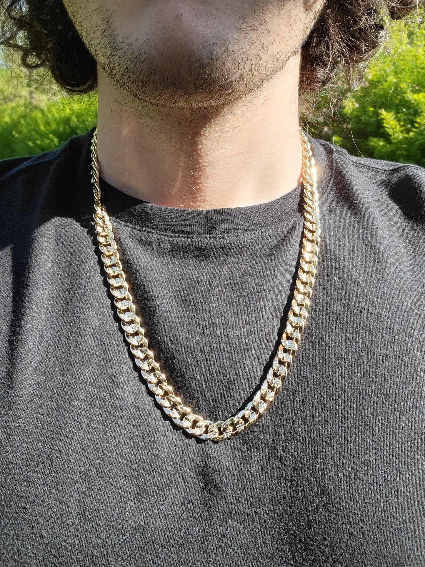 10mm Icy Curb Chain in Yellow Gold